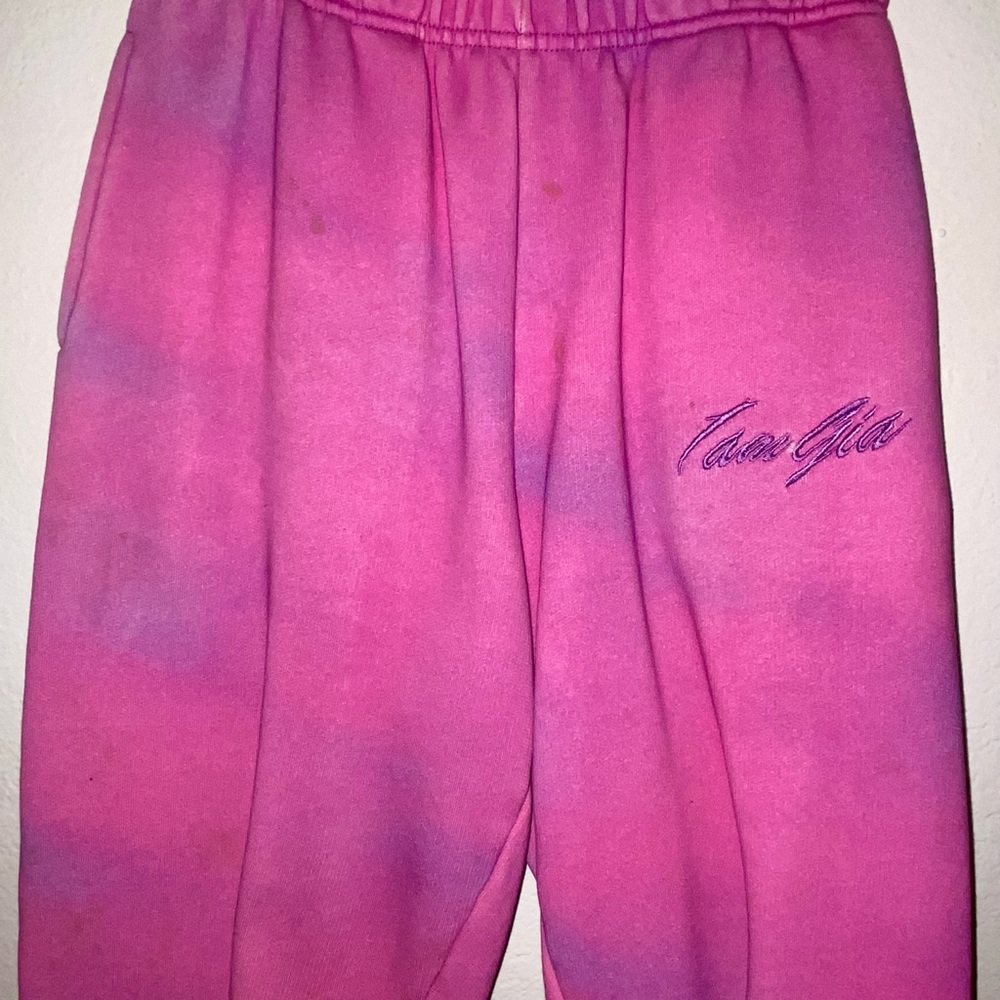 I.AM.GIA White Tank and Pink Sweatpants Bundle